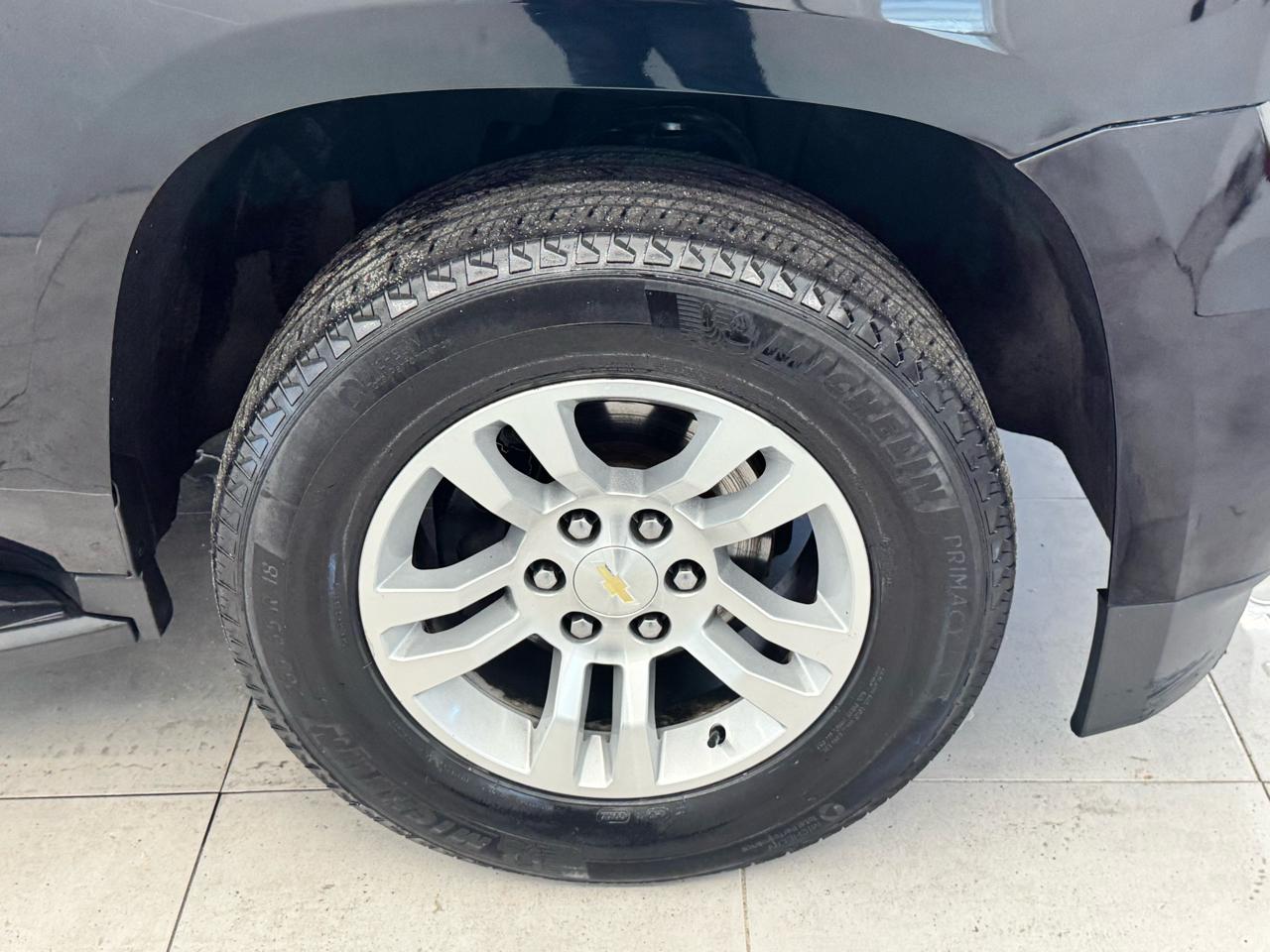 Chevrolet Suburban 4WD 4dr LT 2020