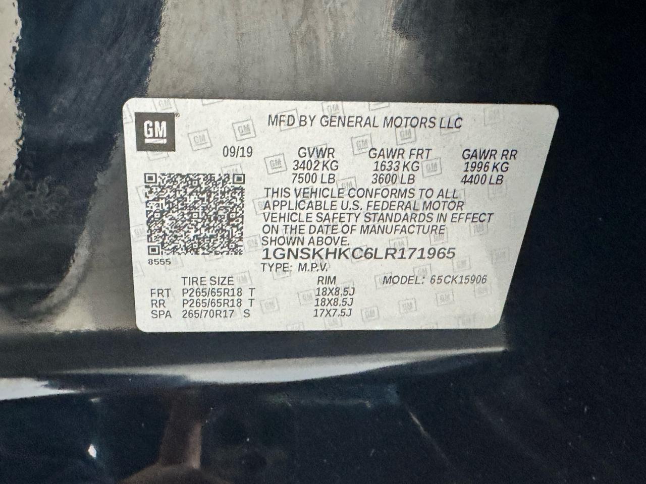 Chevrolet Suburban 4WD 4dr LT 2020