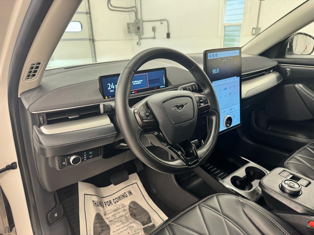 Ford Mustang Mach-E Select AWD 2021