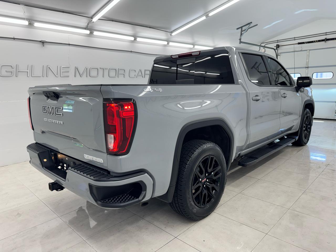 GMC Sierra 1500 4WD Crew Cab 147" Elevation w/3SB 2024