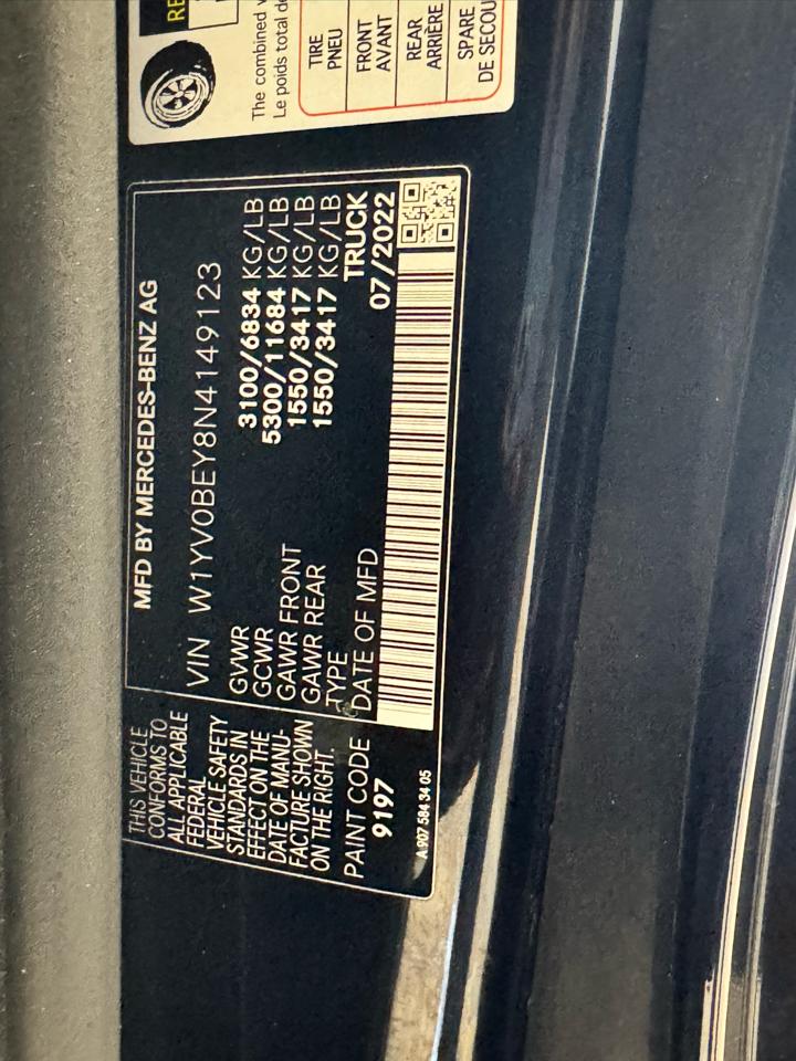 Mercedes-Benz Metris Cargo Van Standard Roof 126" Wheelbase 2022