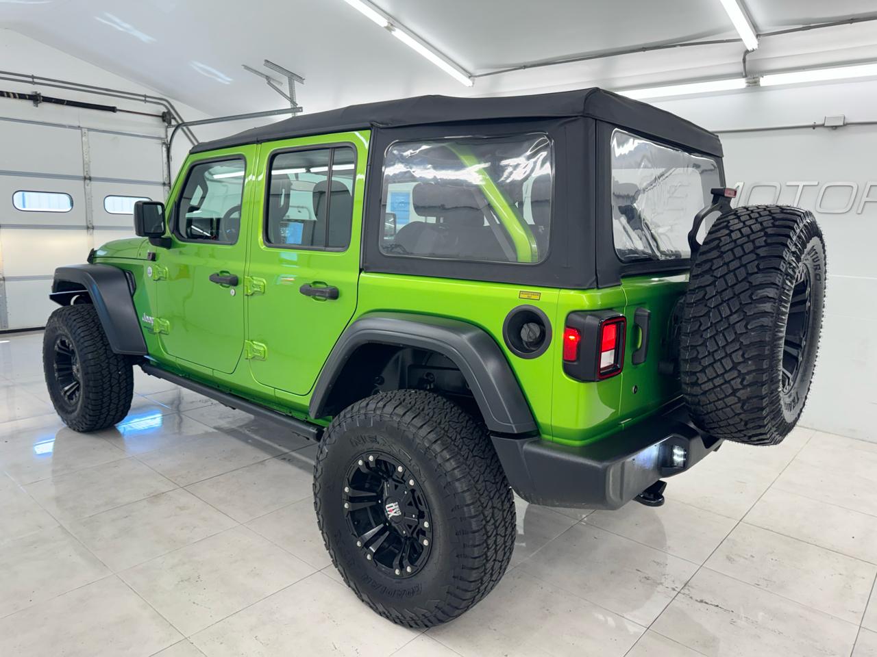 Jeep Wrangler Unlimited Sport 4x4 2019