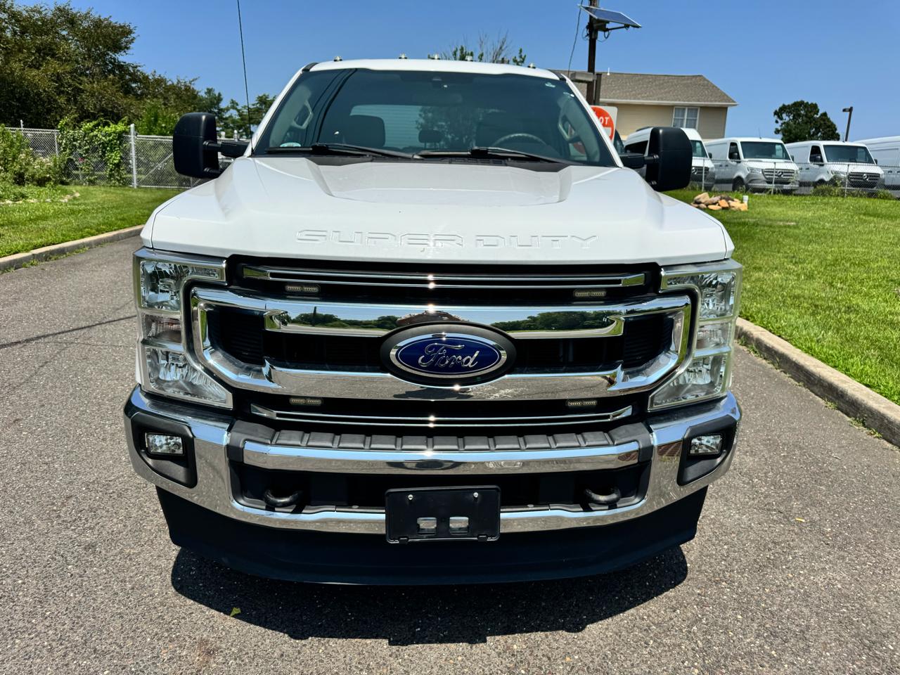 Ford Super Duty F-350 DRW Lariat 4WD Crew Cab 179" WB 60" CA 2021