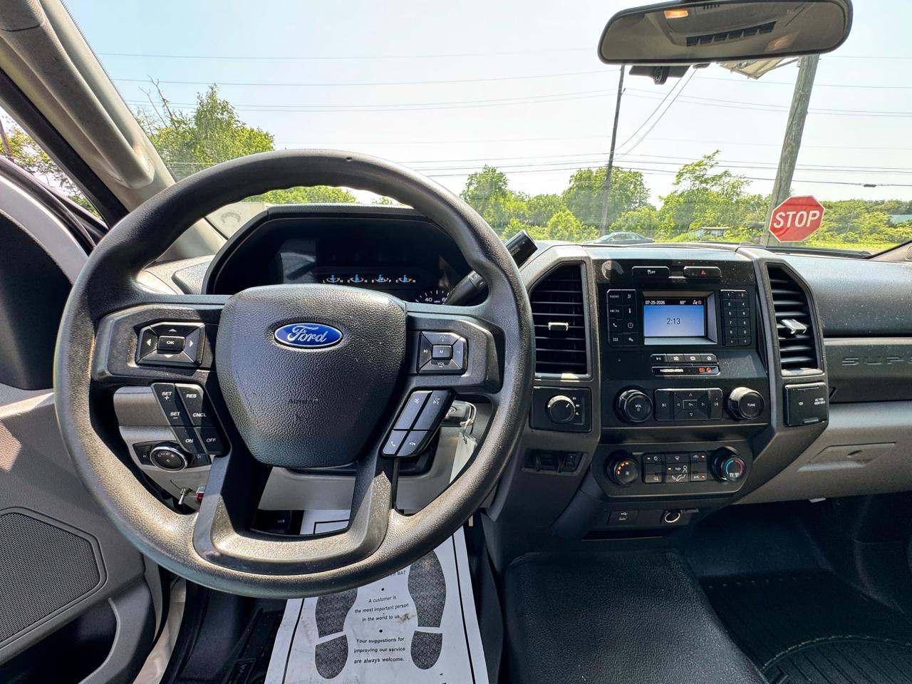 Ford Super Duty F-350 DRW XLT 4WD Reg Cab 145" WB 60" CA 2021