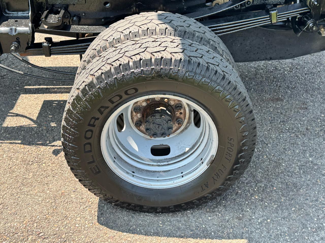 Ford Super Duty F-350 DRW XLT 4WD Reg Cab 145" WB 60" CA 2021
