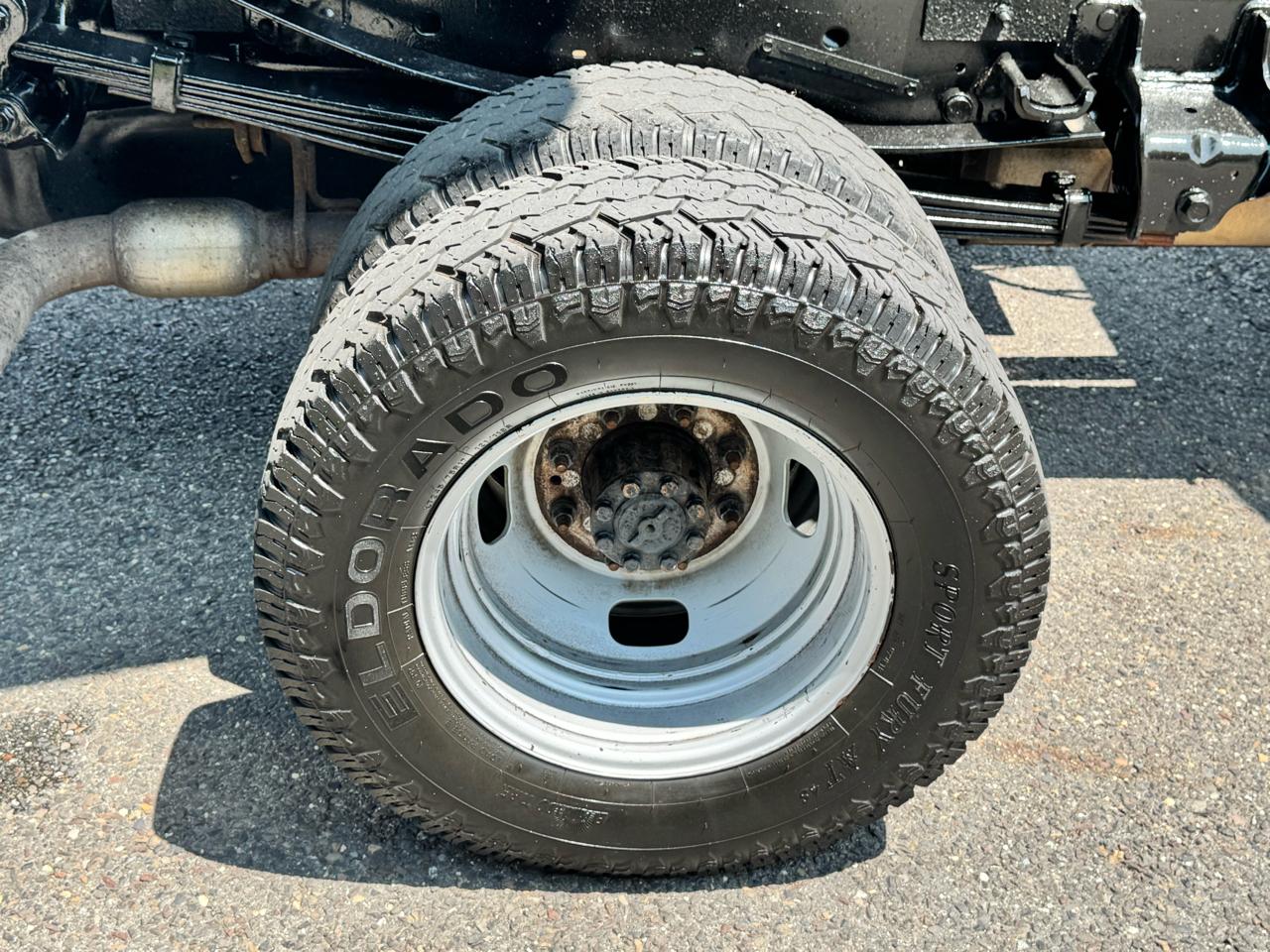 Ford Super Duty F-350 DRW XLT 4WD Reg Cab 145" WB 60" CA 2021