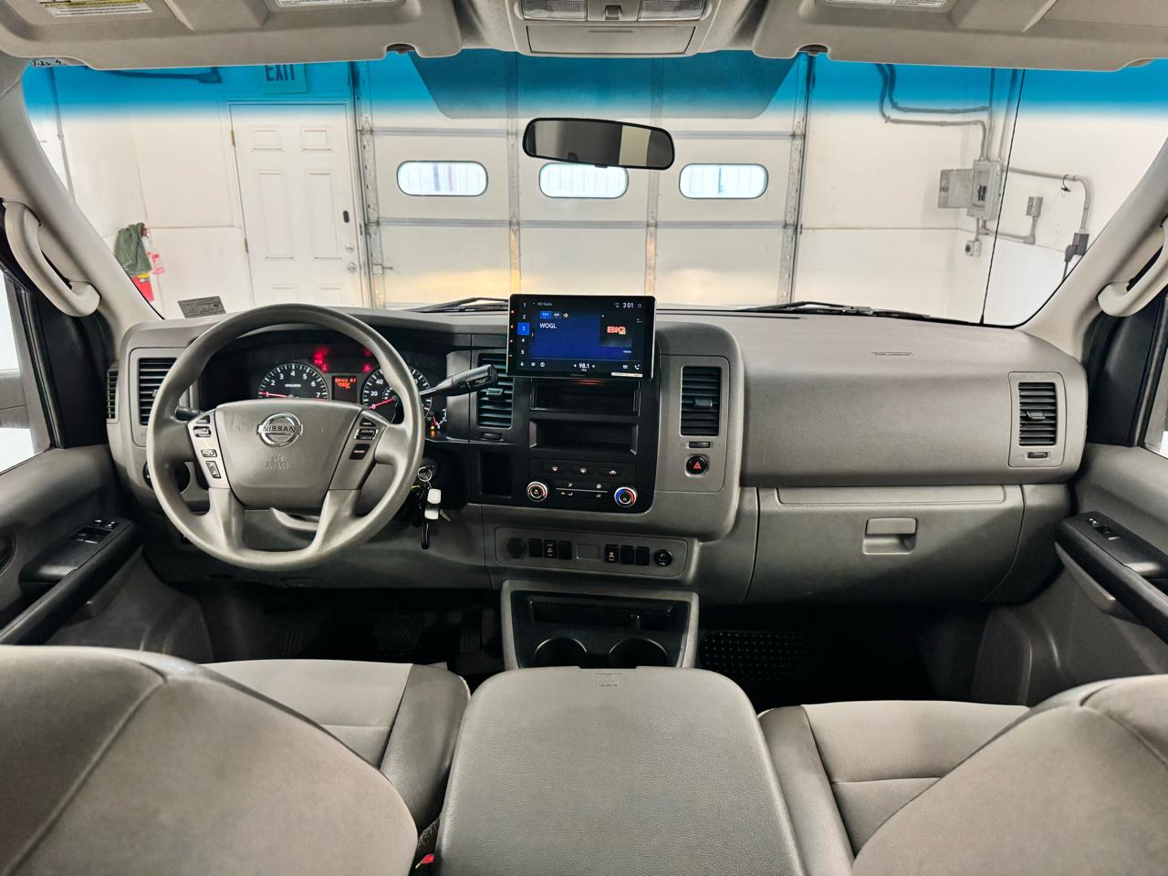 Nissan NVP 3500 V6 SV 2014