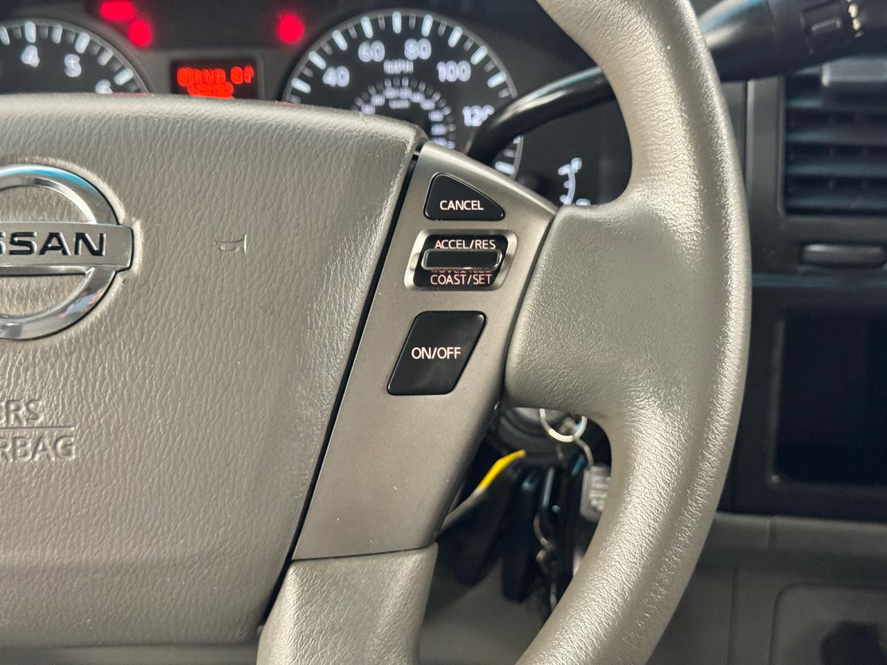 Nissan NVP 3500 V6 SV 2014