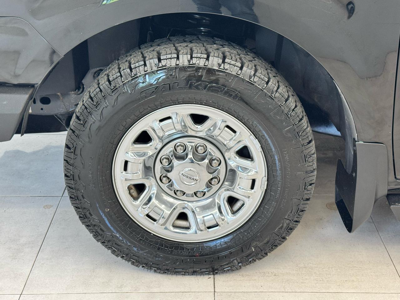 Nissan NVP 3500 V6 SV 2014