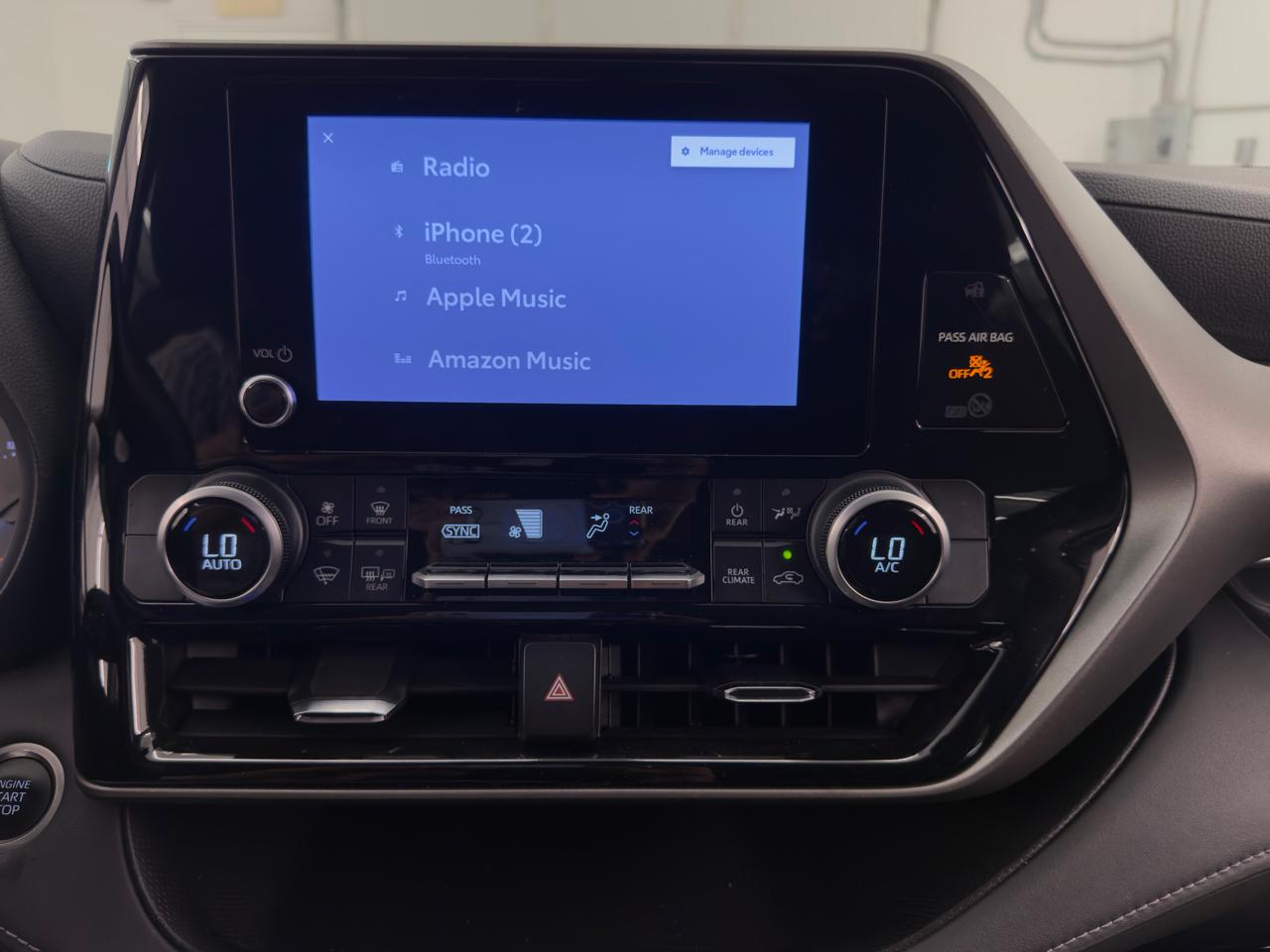 Toyota Highlander LE 2024