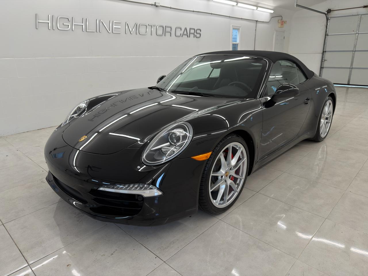 Porsche 911 2dr Cabriolet Carrera S 2013