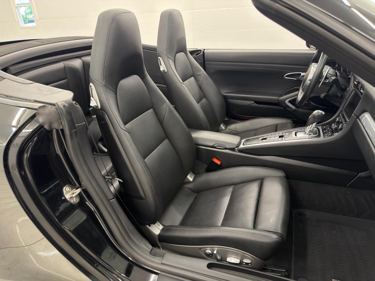 Porsche 911 2dr Cabriolet Carrera S 2013