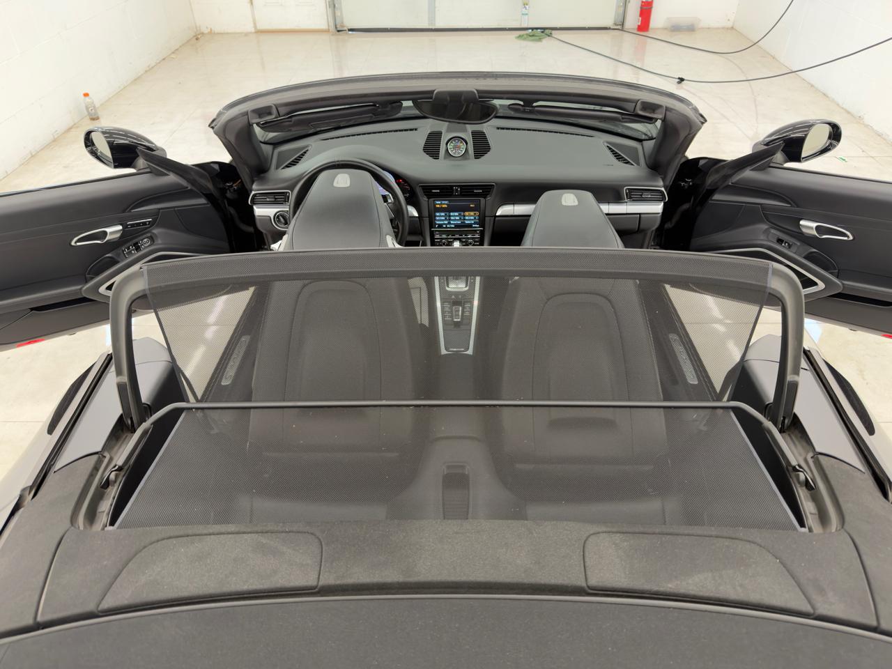 Porsche 911 2dr Cabriolet Carrera S 2013