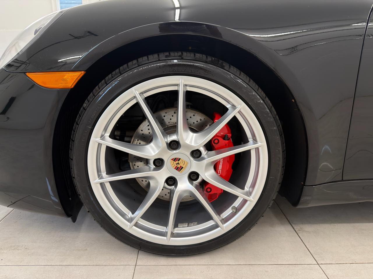 Porsche 911 2dr Cabriolet Carrera S 2013