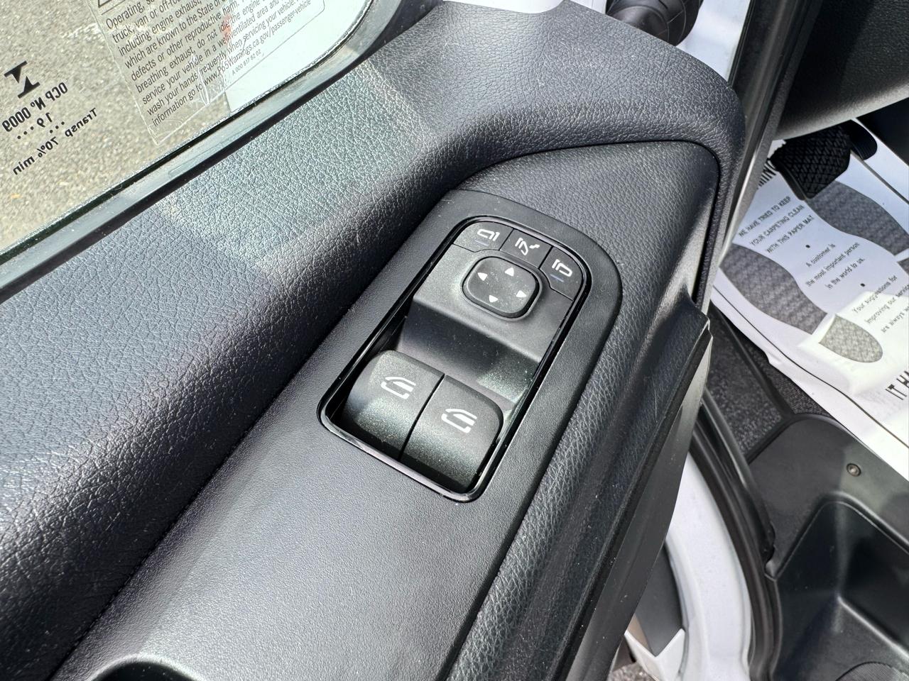Mercedes-Benz Sprinter Van 1500 Standard Roof I4 144" RWD 2019