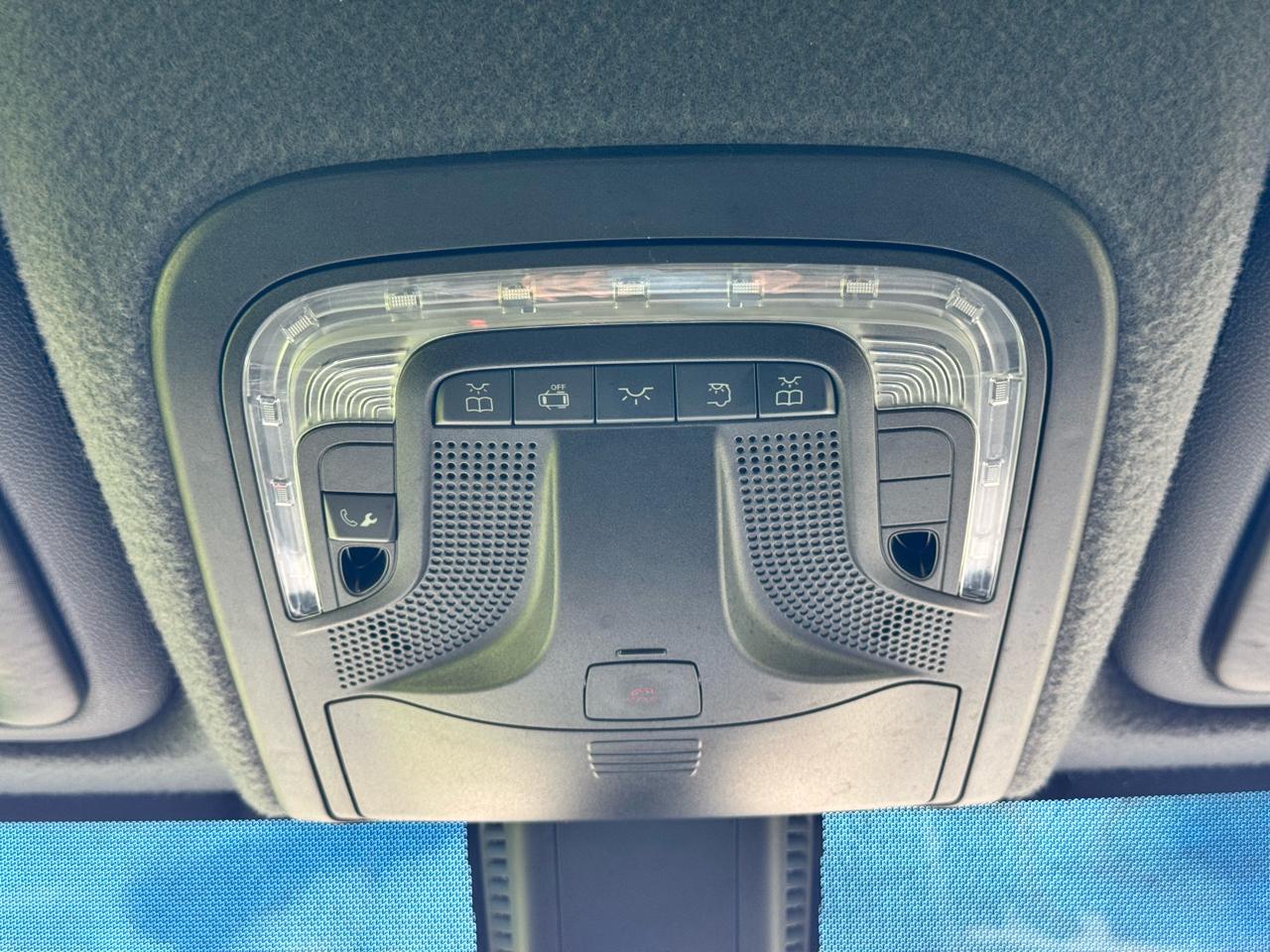 Mercedes-Benz Sprinter Van 1500 Standard Roof I4 144" RWD 2019