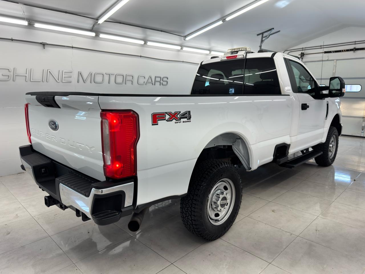 Ford Super Duty F-250 SRW XLT 4WD Reg Cab 8' Box 2020