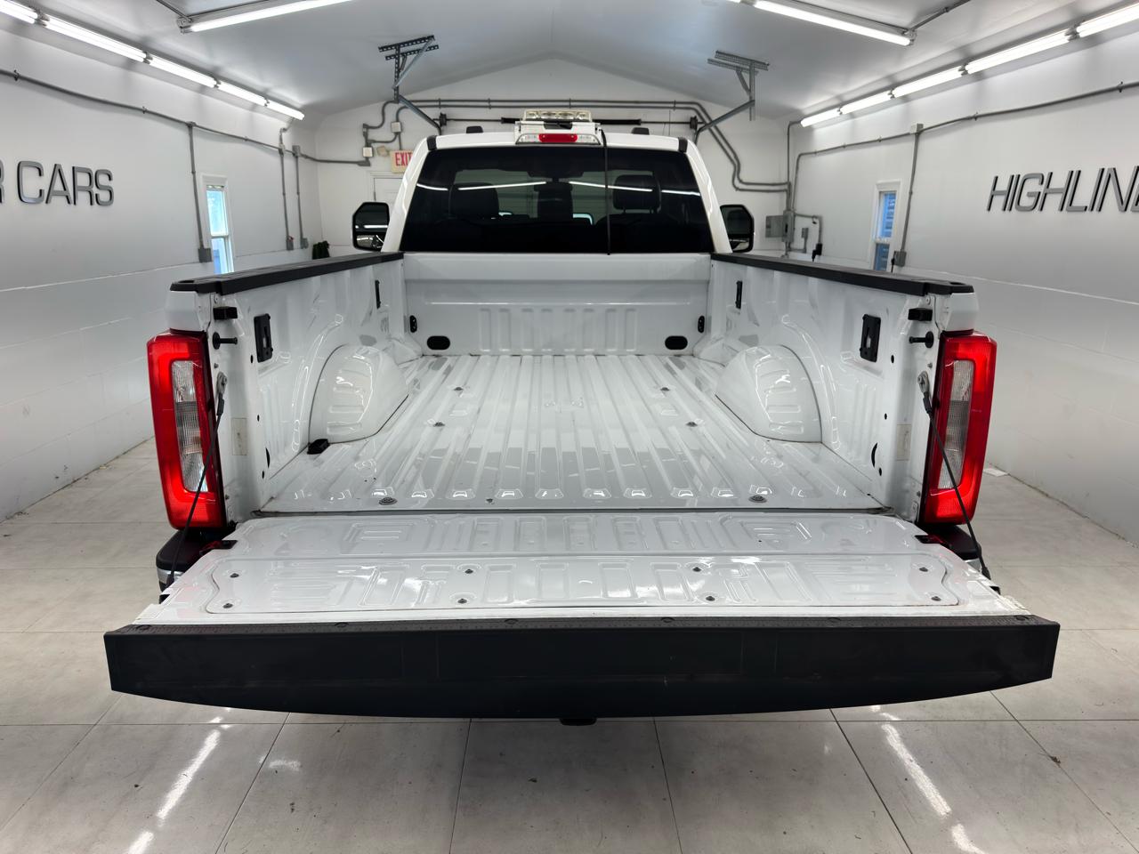 Ford Super Duty F-250 SRW XLT 4WD Reg Cab 8' Box 2020