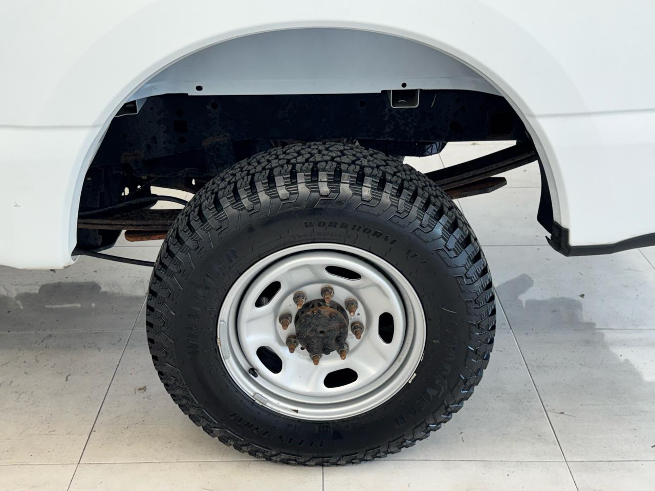 Ford Super Duty F-250 SRW XLT 4WD Reg Cab 8' Box 2020