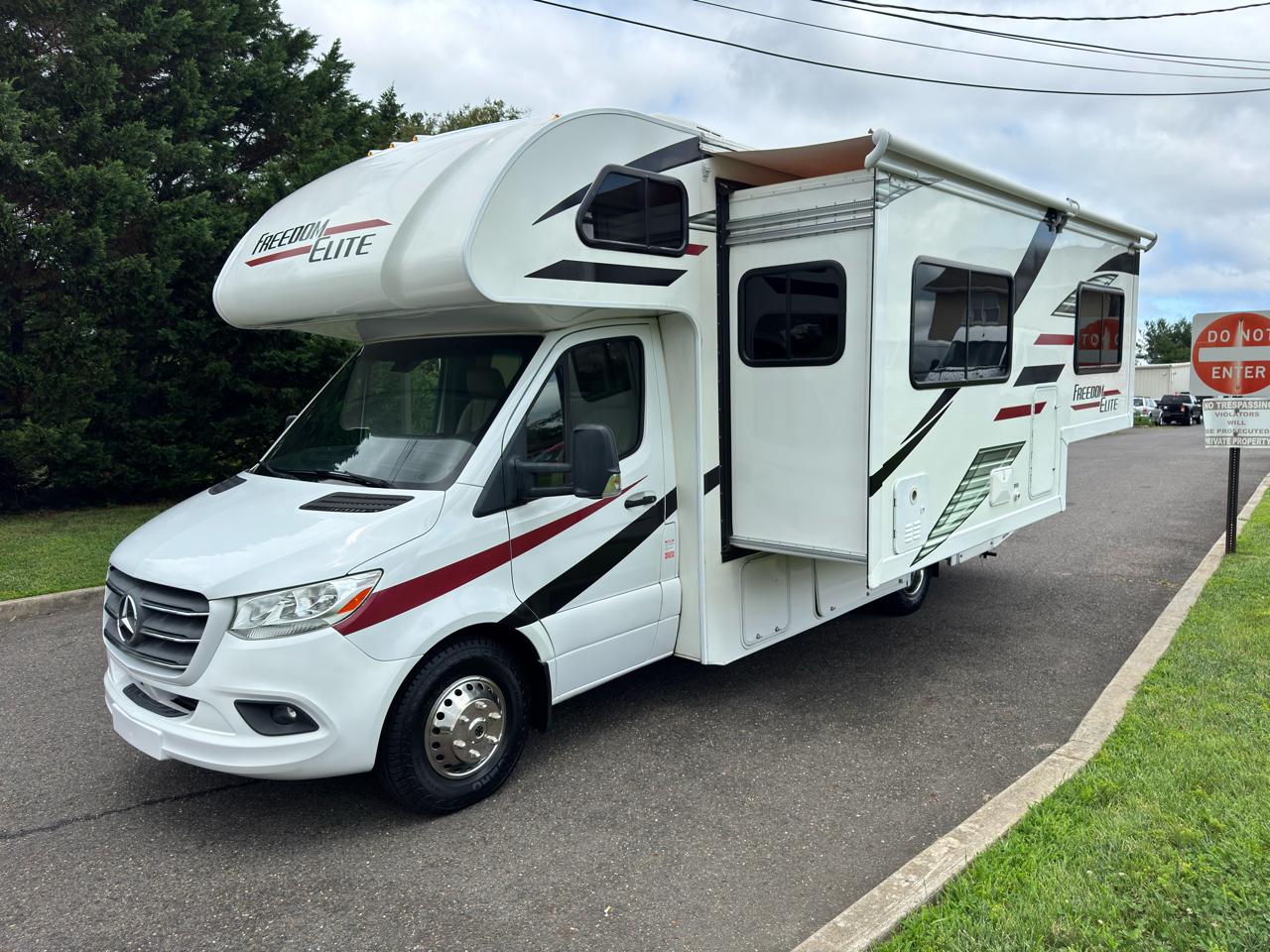 Thor Motor Coach Freedom Elite  2020