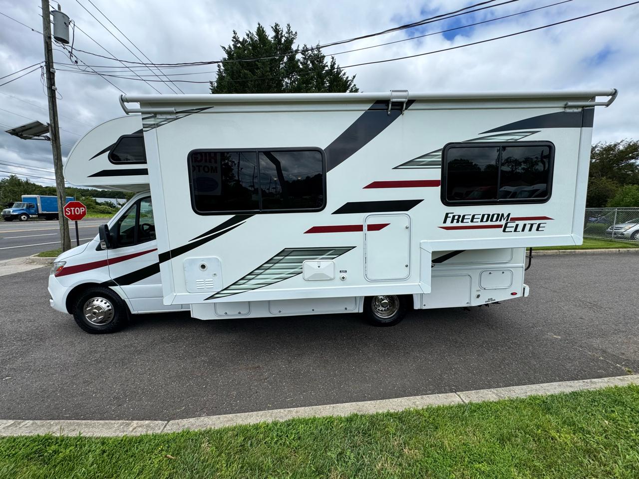 Thor Motor Coach Freedom Elite  2020
