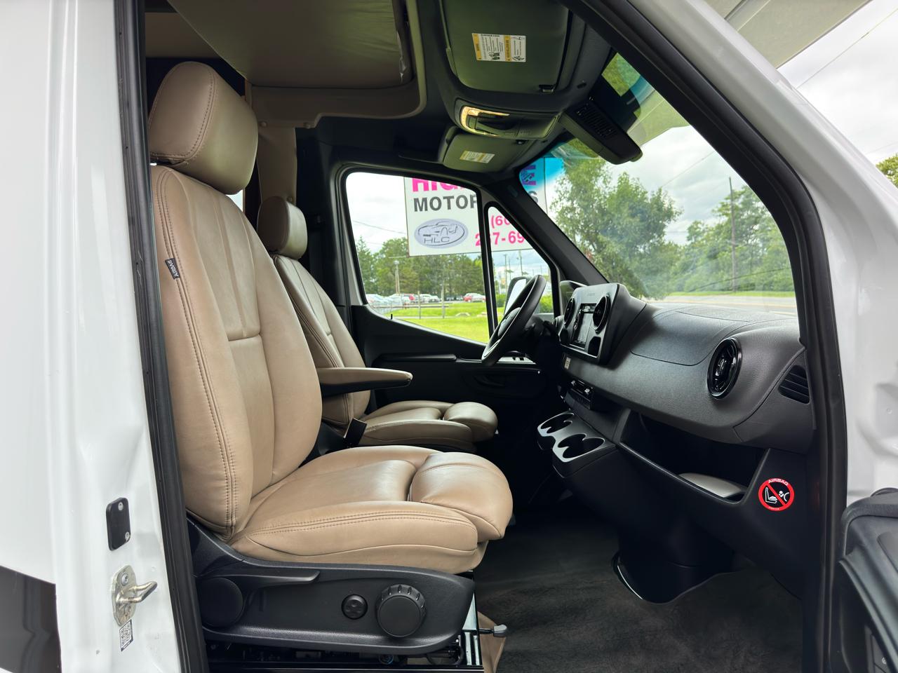 Thor Motor Coach Freedom Elite  2020