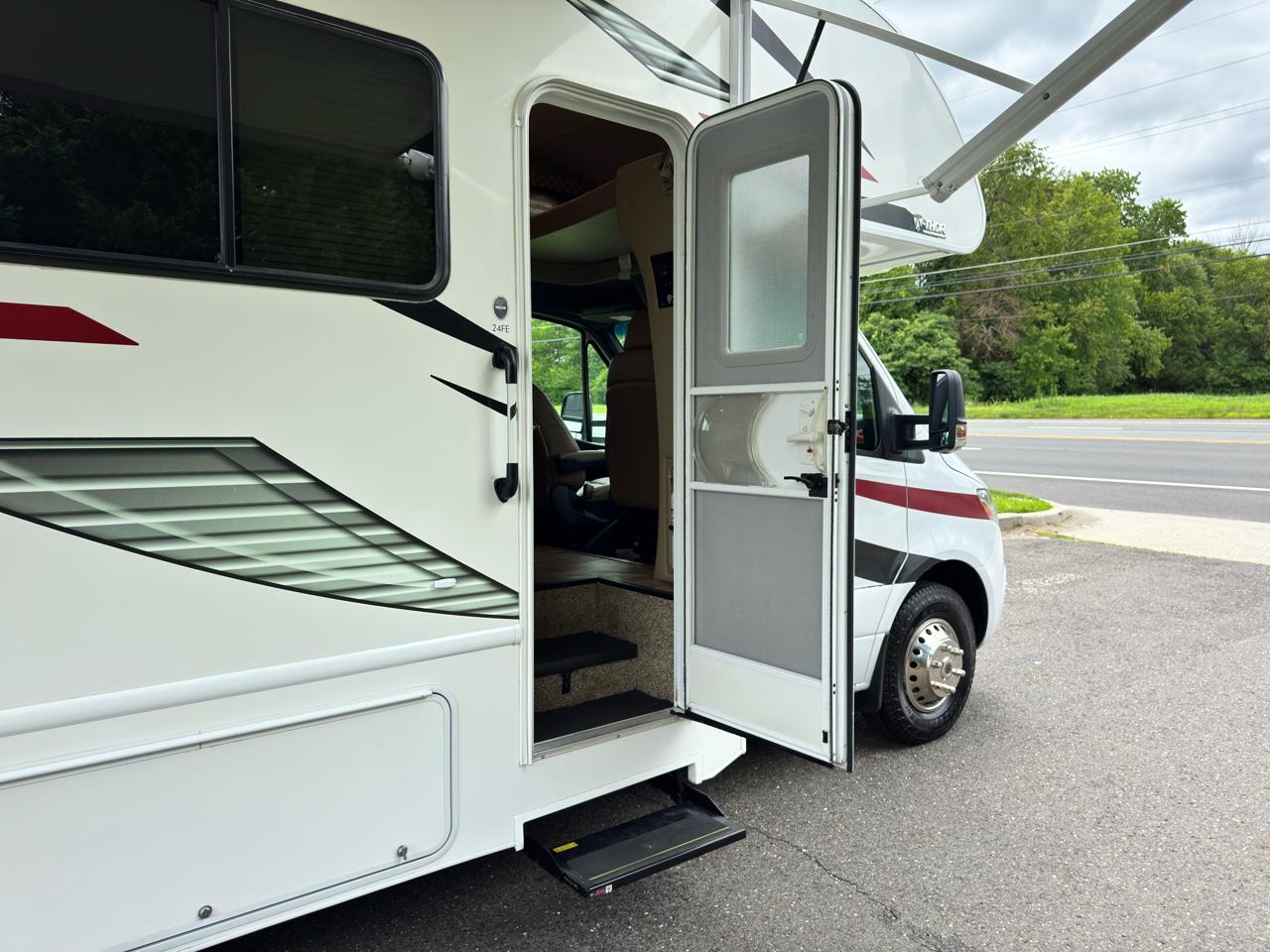 Thor Motor Coach Freedom Elite  2020