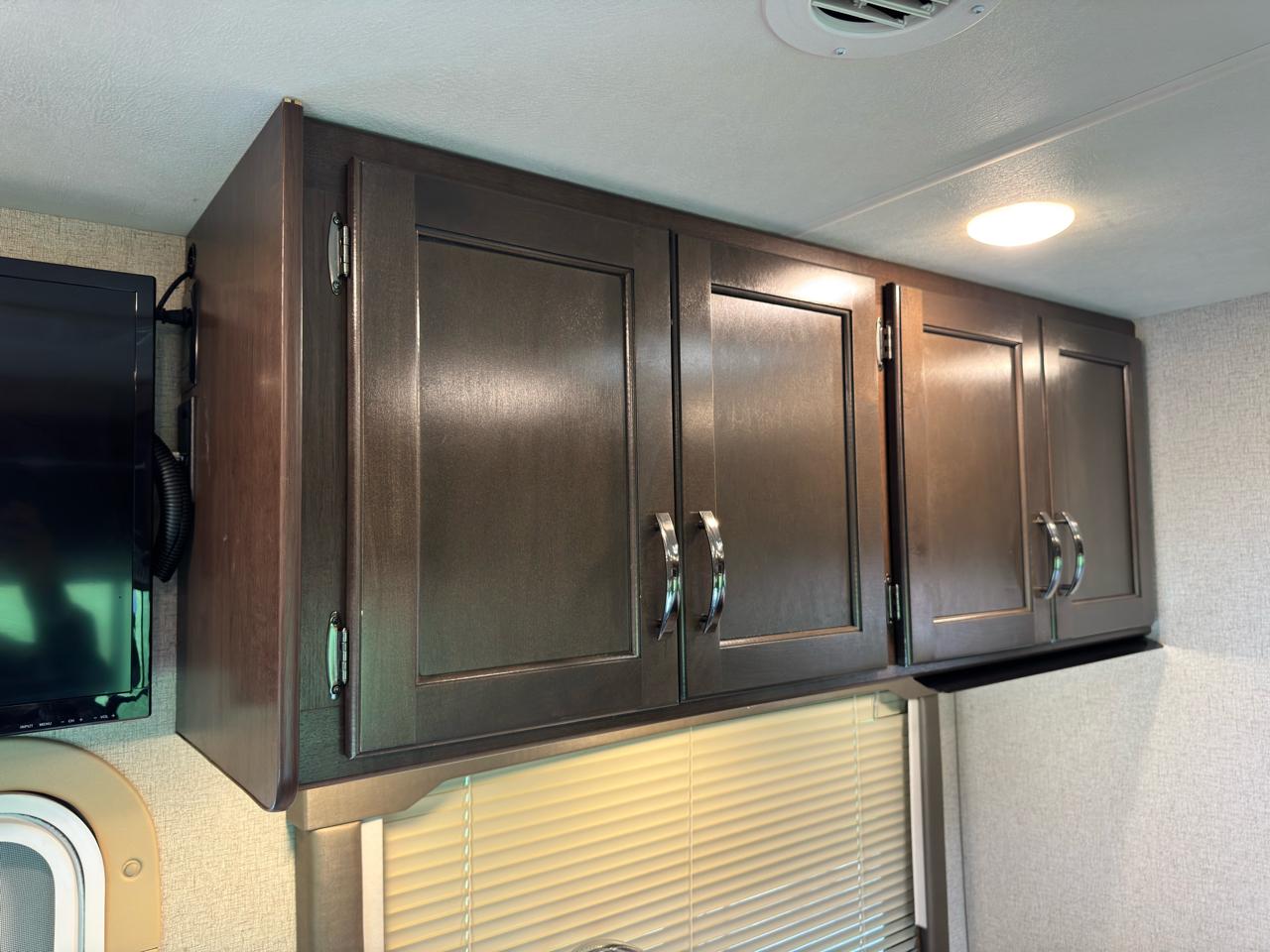 Thor Motor Coach Freedom Elite  2020