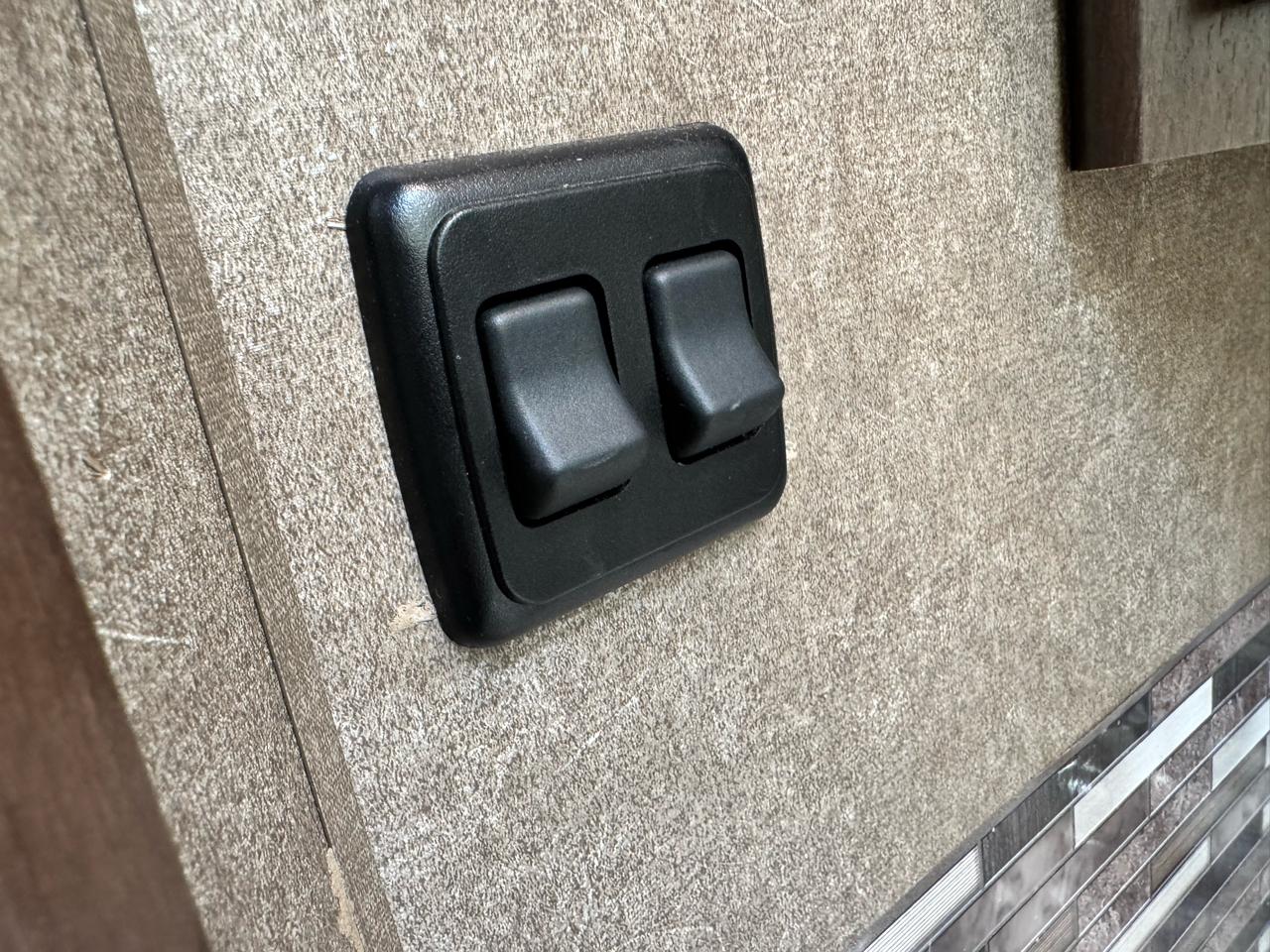 Thor Motor Coach Freedom Elite  2020