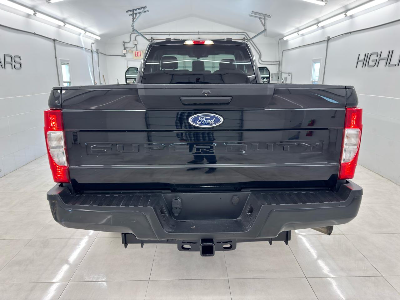 Ford Super Duty F-250 SRW XLT 4WD Reg Cab 8' Box 2022