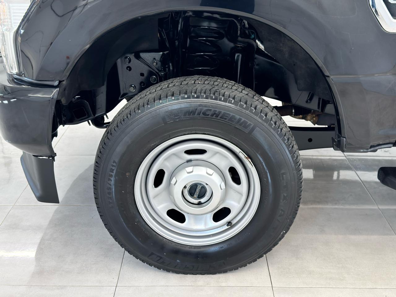 Ford Super Duty F-250 SRW XLT 4WD Reg Cab 8' Box 2022