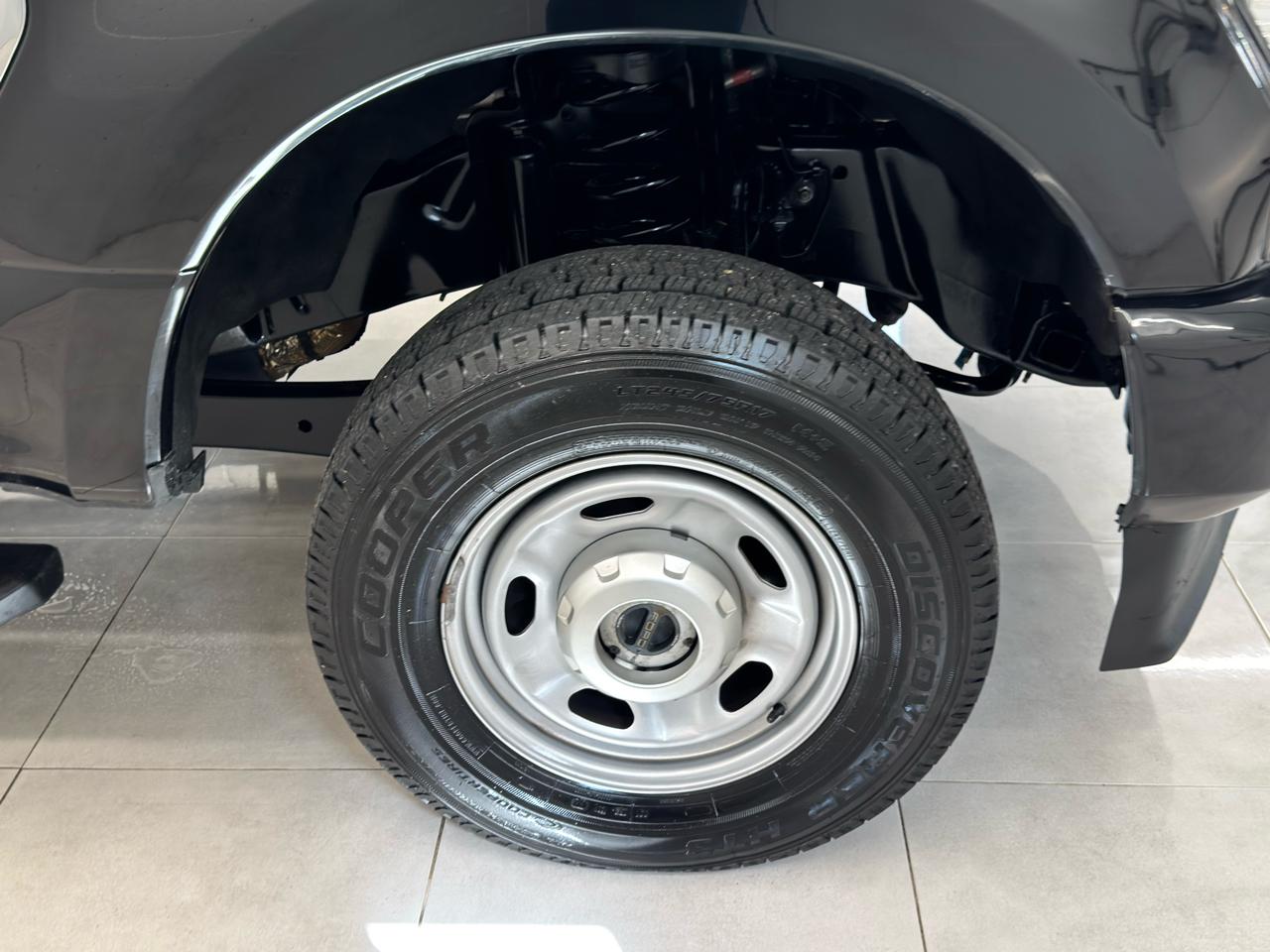 Ford Super Duty F-250 SRW XLT 4WD Reg Cab 8' Box 2022
