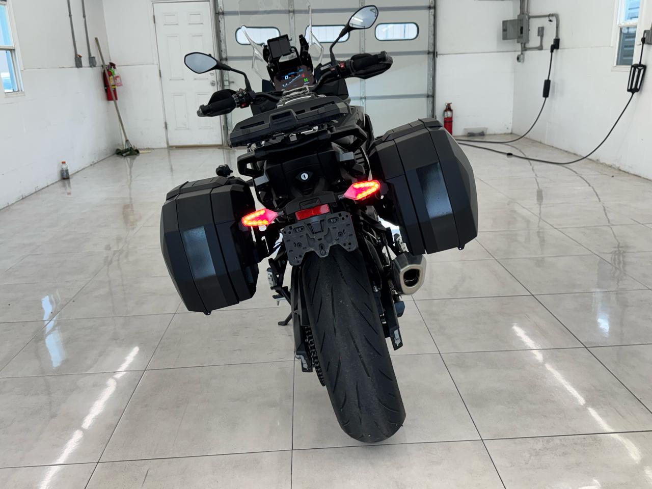 BMW S1000XR  2025
