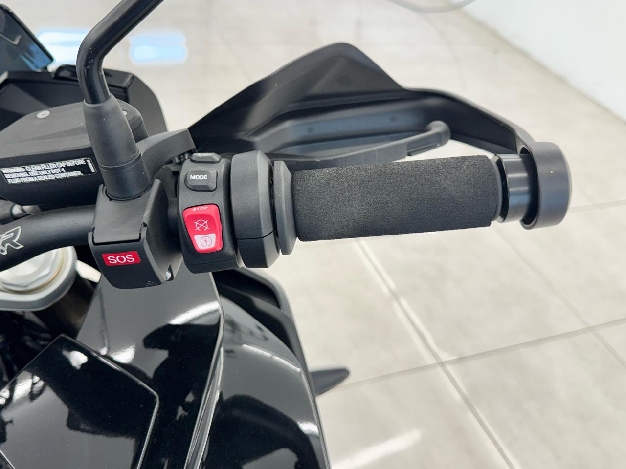 BMW S1000XR  2025