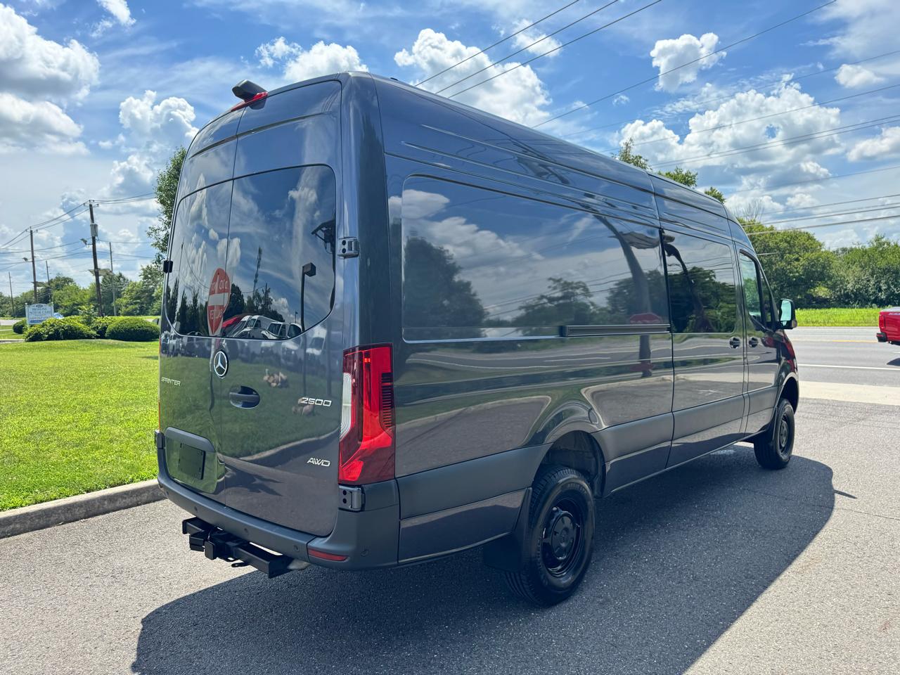 Mercedes-Benz Sprinter Van 2500 Standard Roof I4 Diesel HO 144" AWD 2024