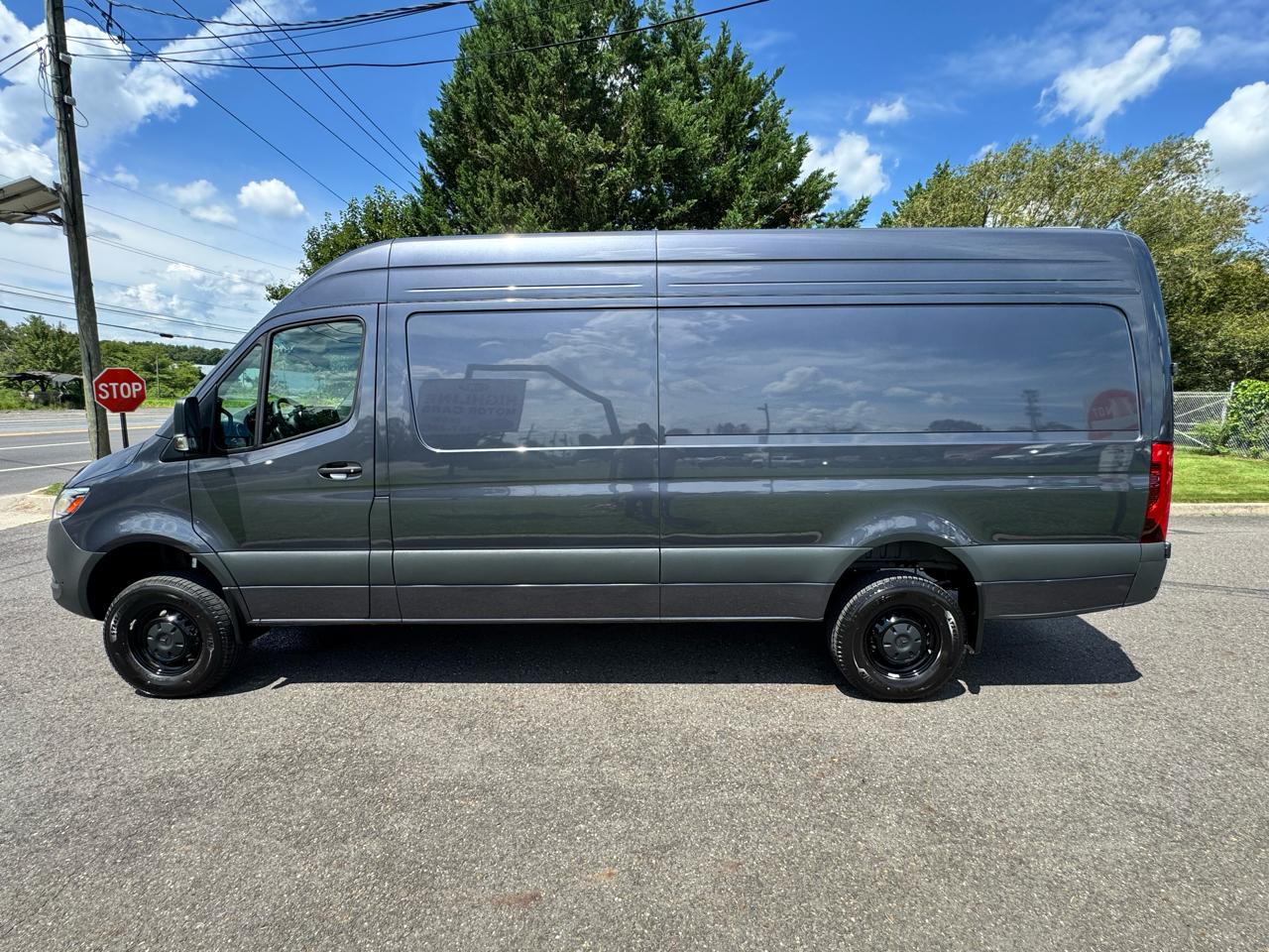 Mercedes-Benz Sprinter Van 2500 Standard Roof I4 Diesel HO 144" AWD 2024