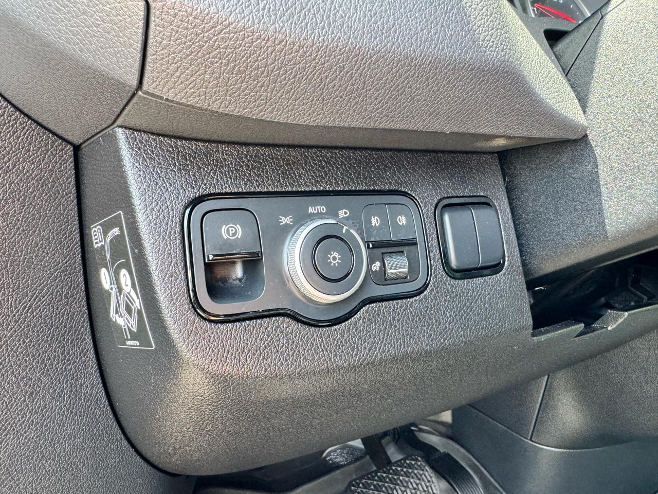 Mercedes-Benz Sprinter Van 2500 Standard Roof I4 Diesel HO 144" AWD 2024