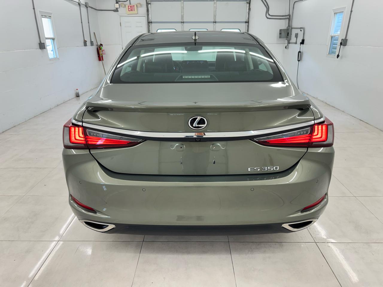 Lexus ES ES 350 FWD 2022