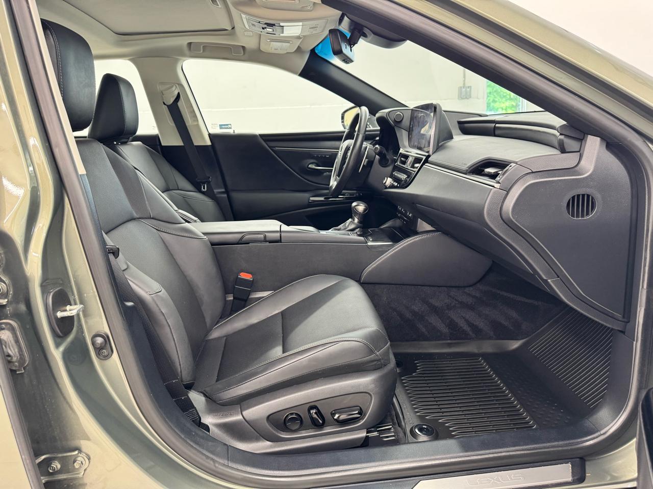 Lexus ES ES 350 FWD 2022