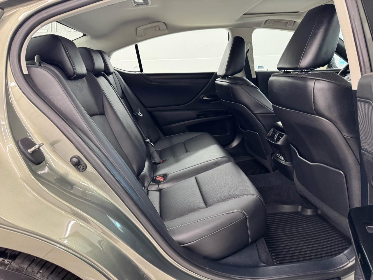 Lexus ES ES 350 FWD 2022