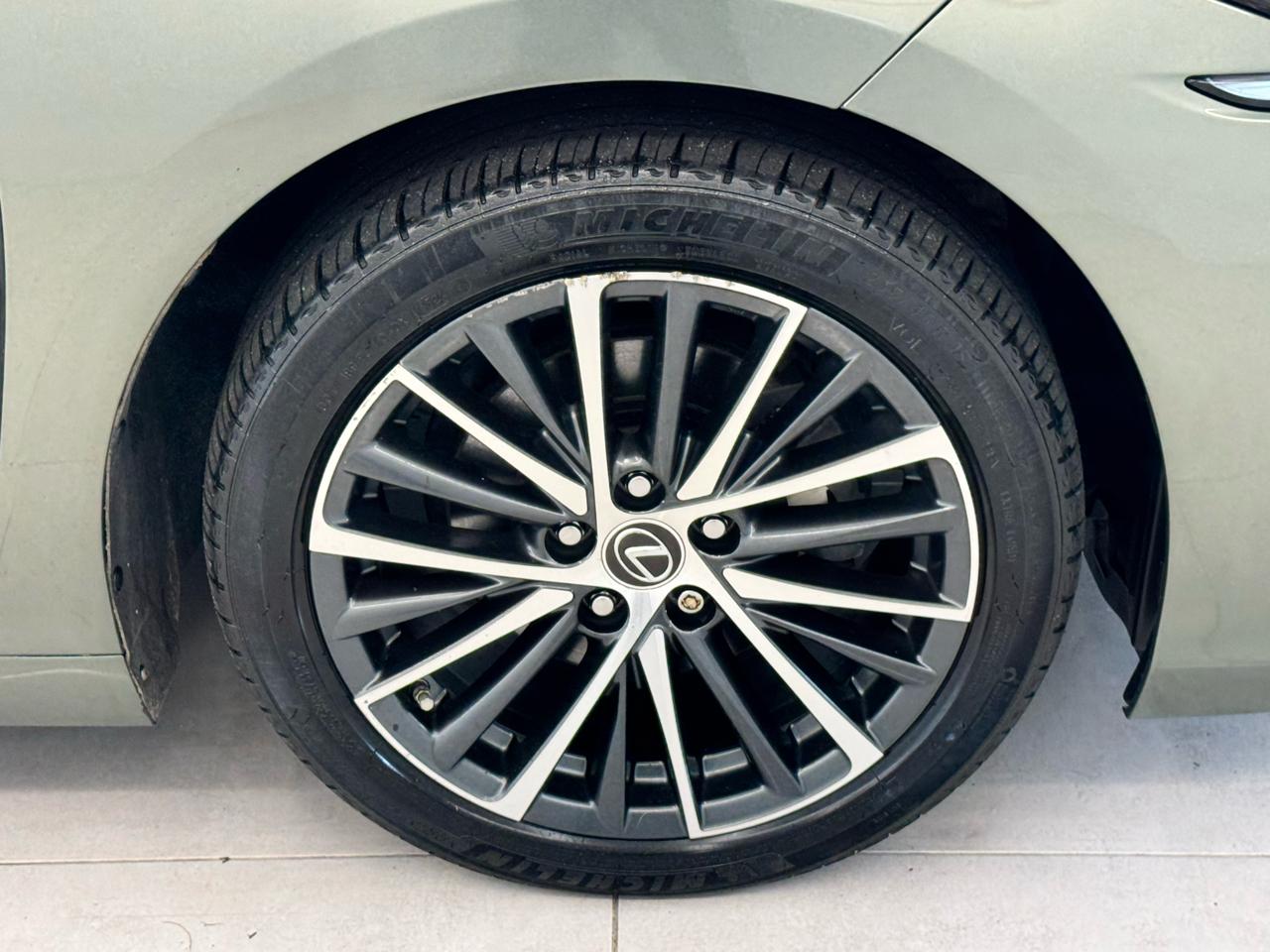 Lexus ES ES 350 FWD 2022