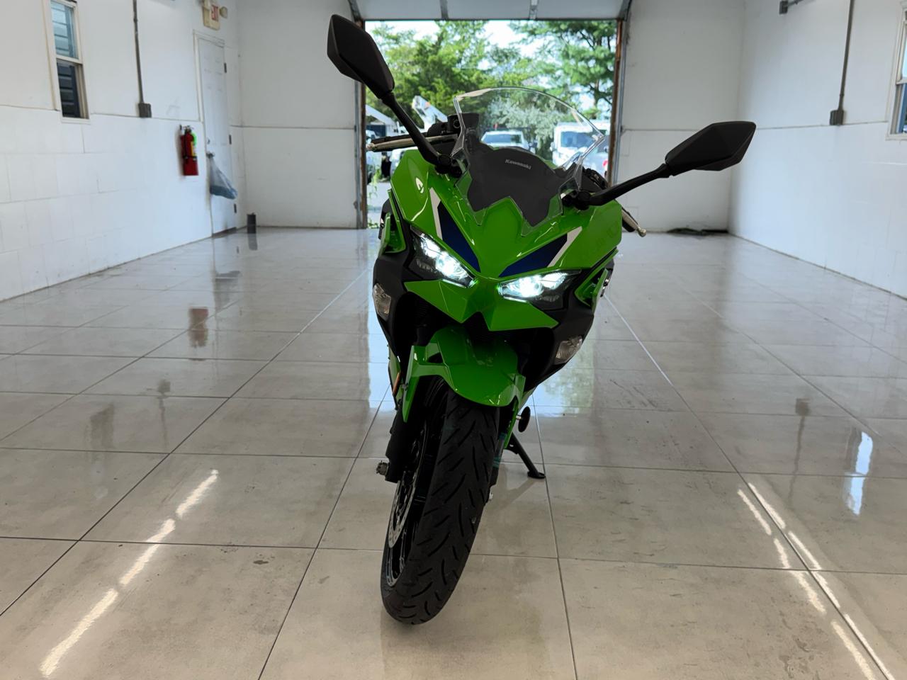 Kawasaki Ninja 500  2025