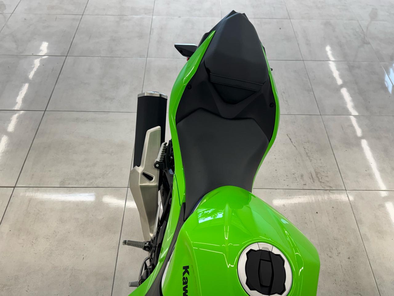 Kawasaki Ninja 500  2025