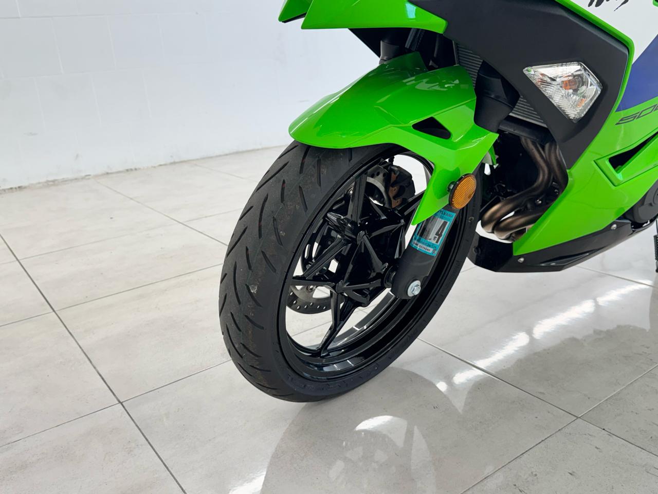 Kawasaki Ninja 500  2025