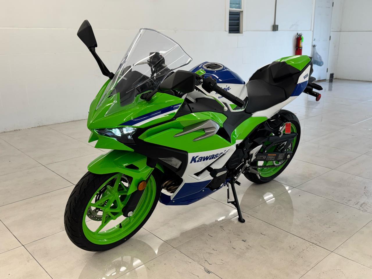 Kawasaki Ninja 500  2024