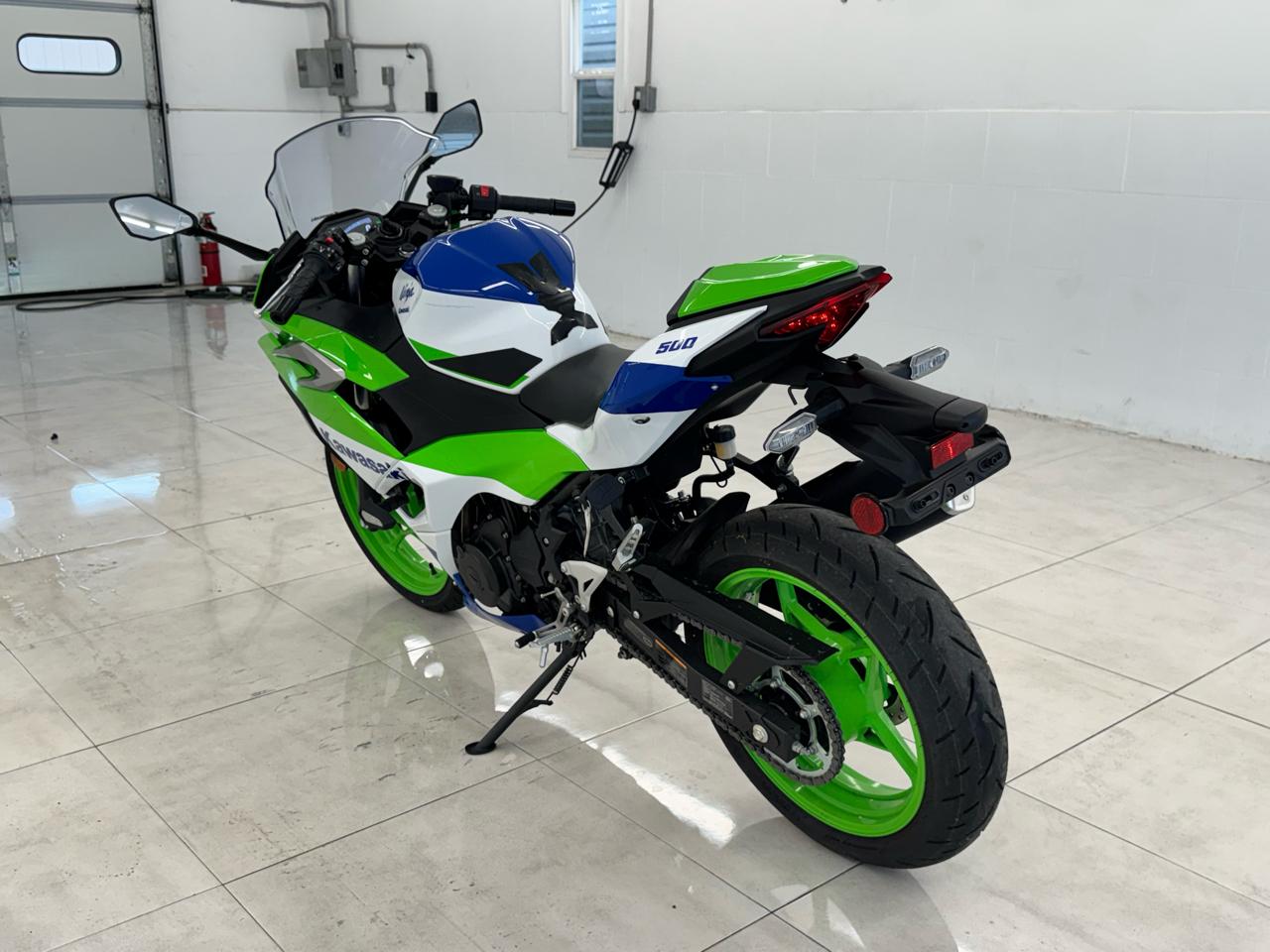 Kawasaki Ninja 500  2024