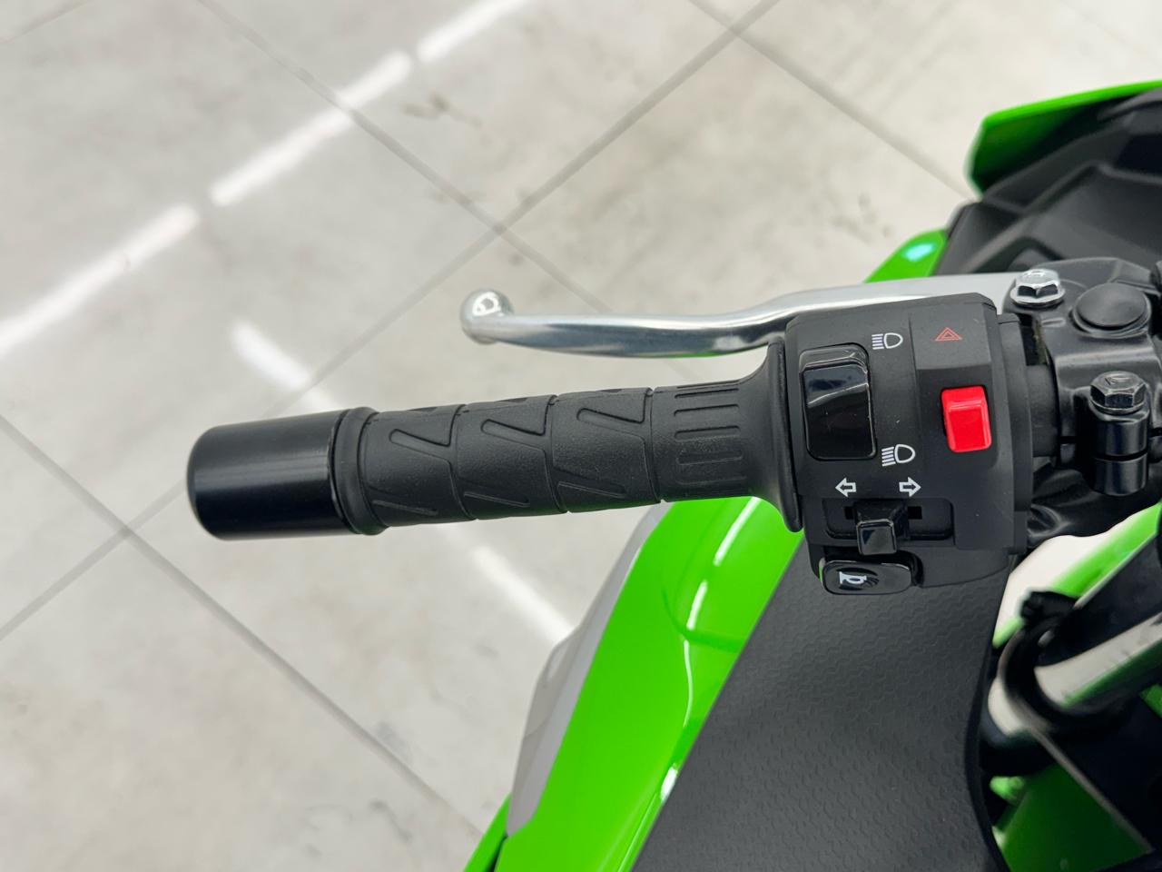 Kawasaki Ninja 500  2024