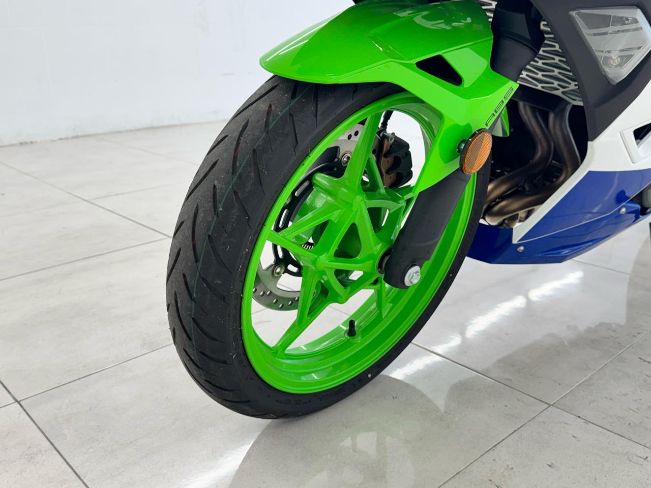 Kawasaki Ninja 500  2024