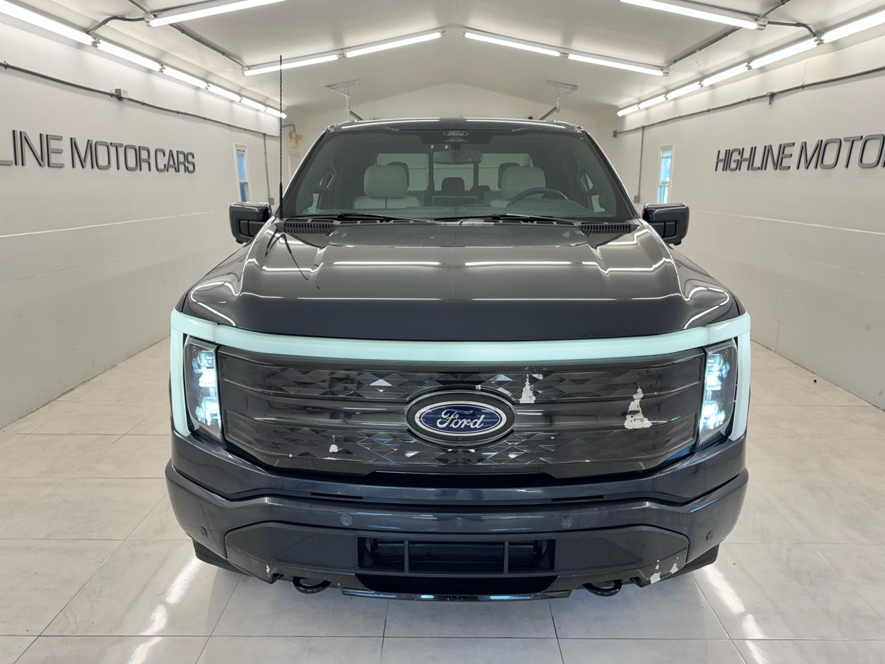 Ford F-150 Lightning Platinum 4WD SuperCrew 5.5' Box 2022
