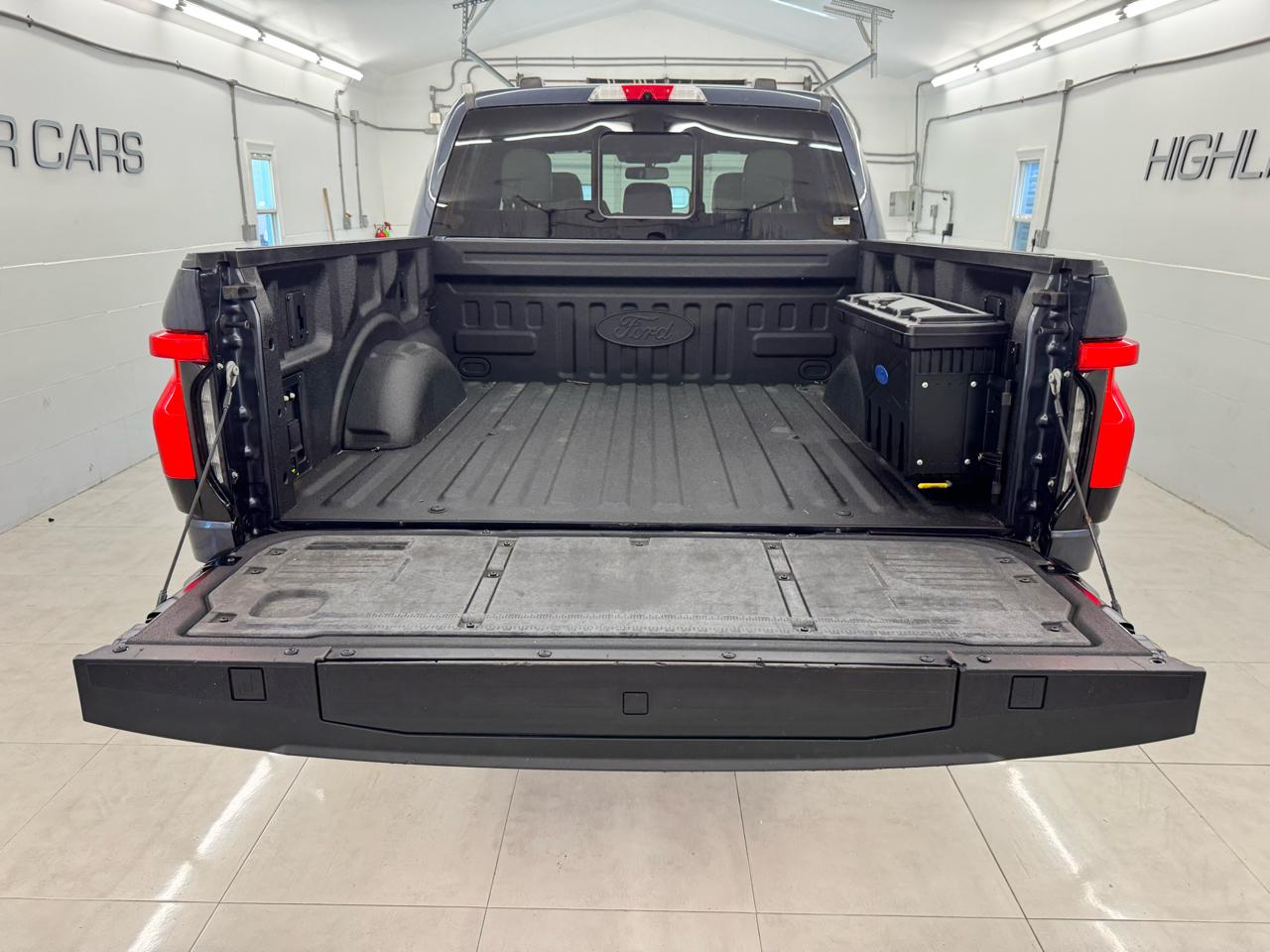 Ford F-150 Lightning Platinum 4WD SuperCrew 5.5' Box 2022